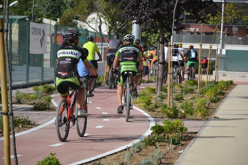 Ciclovia e Percurso Pedonal Prof. José Lourenço