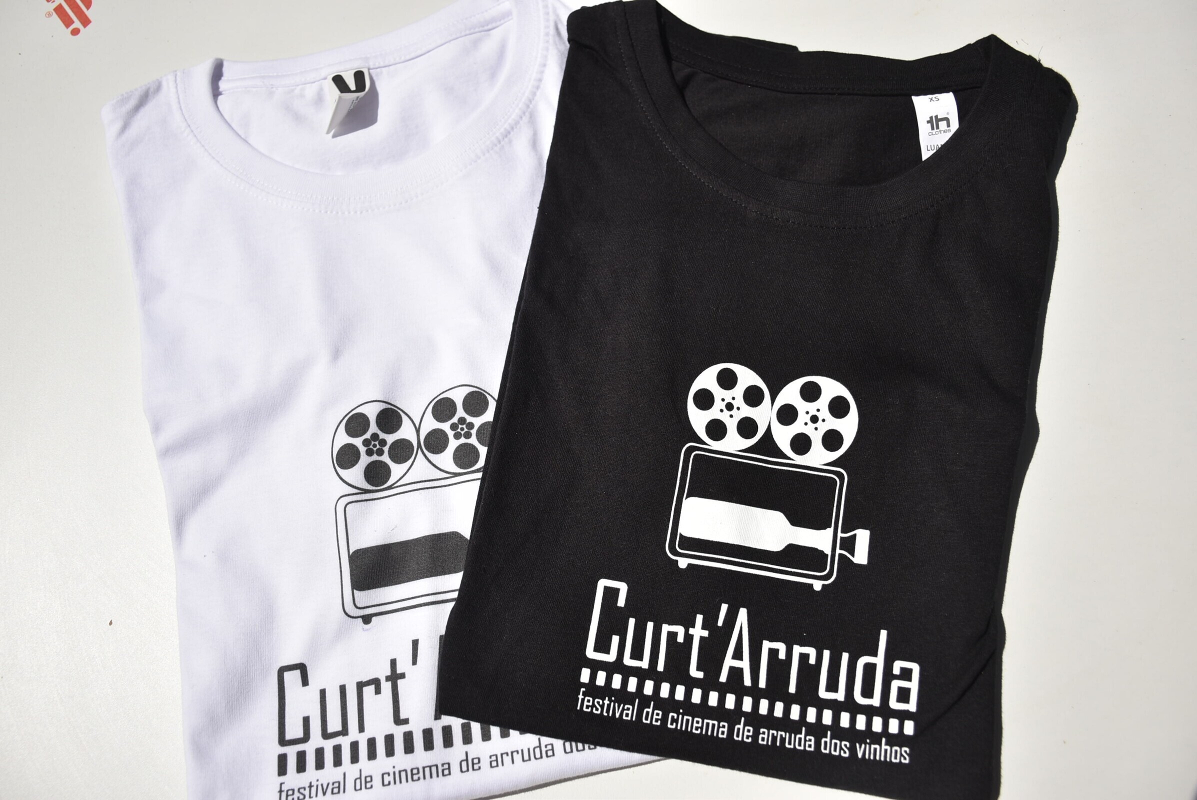 T-shirt CurtArruda